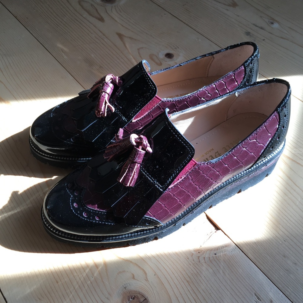 Beautiful, made in Italy, leather shoes, bi-color mocassins, size 36